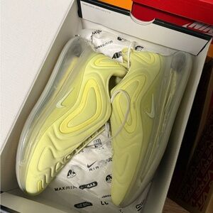 Nike Air Max 720 SE Black Sneakers